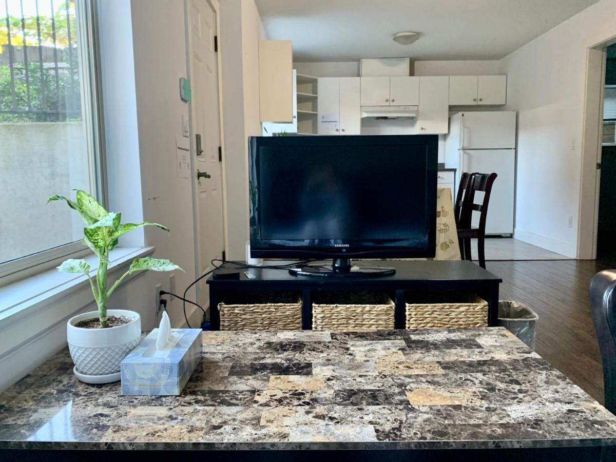 Spacious Burnaby Guest Home Exteriör bild